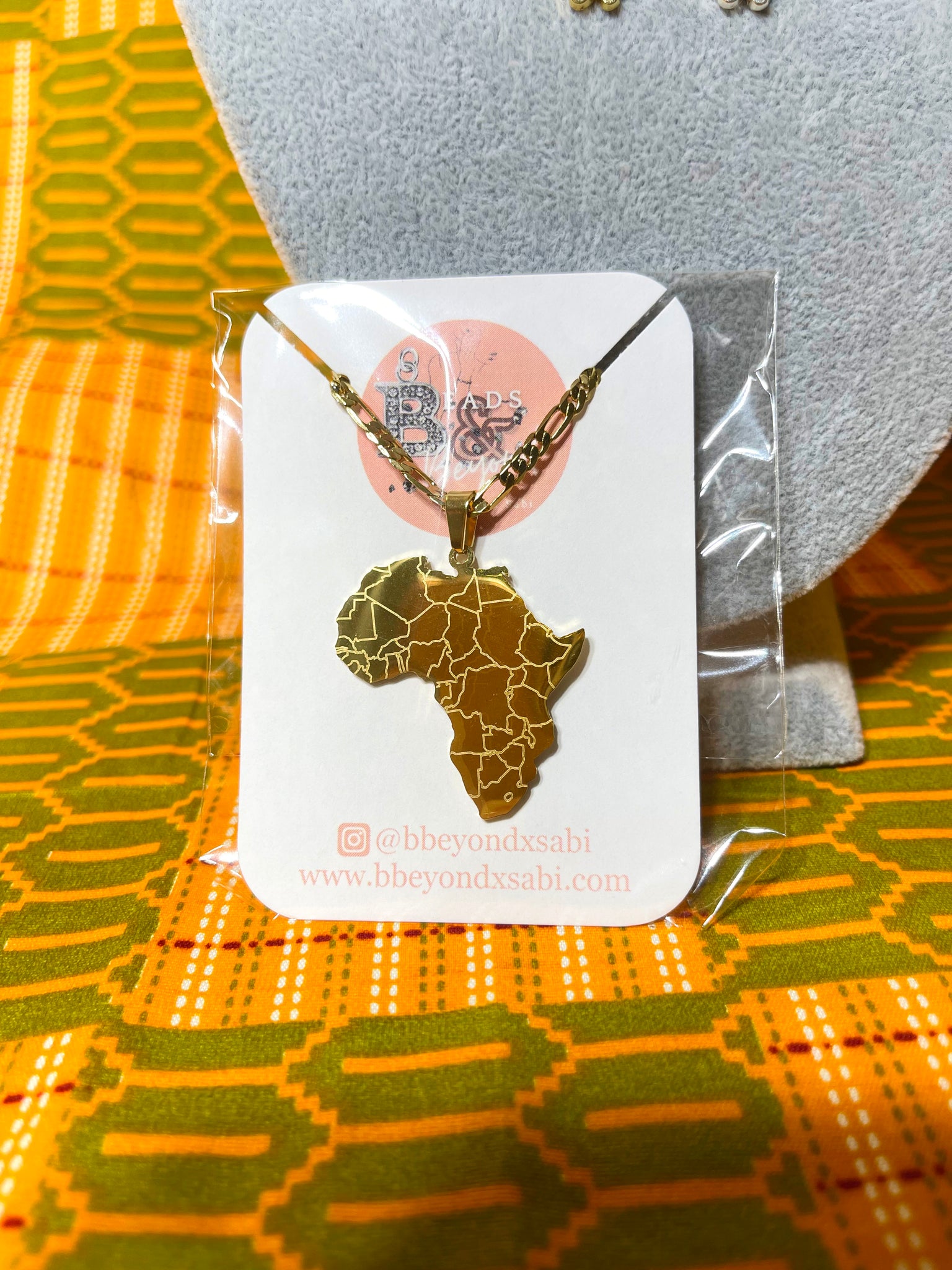 Tribal Africa Continent Map Pendant Necklace | Isura | African Inspire –  Iṣura